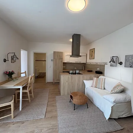 Naturgartenurlaub In Steffis Appartement