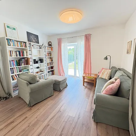 Naturgartenurlaub In Steffis Appartement *