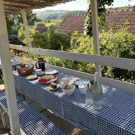 Naturgartenurlaub In Steffis 아파트 *